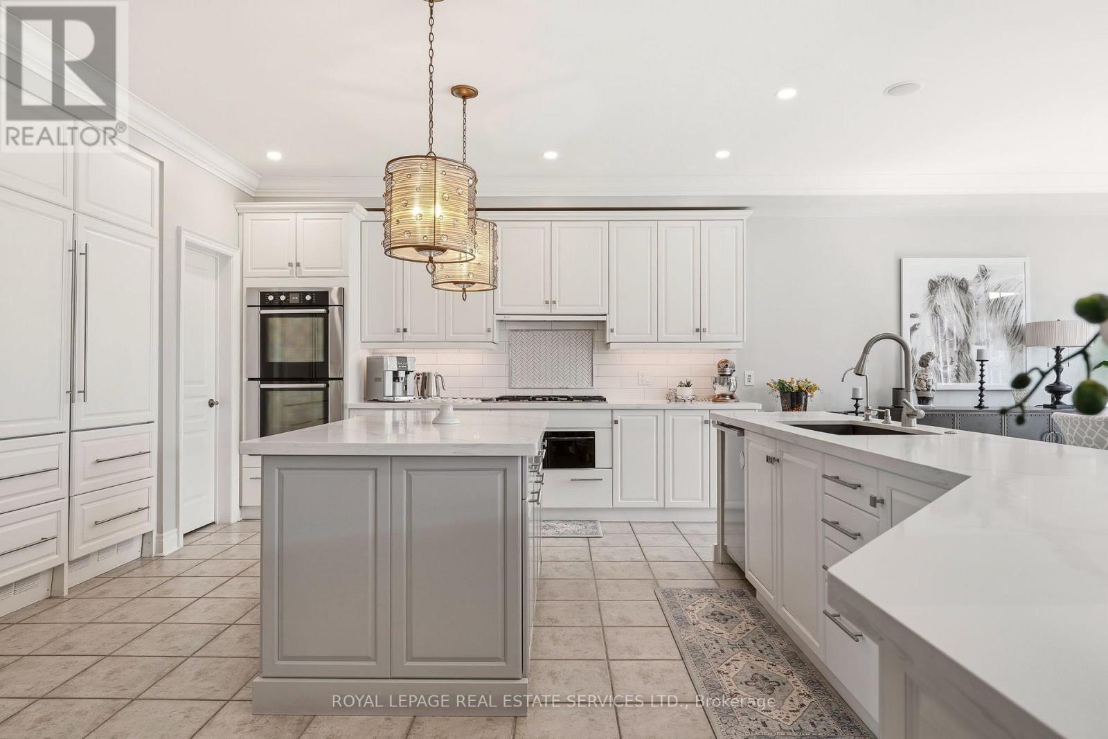 35 Links Lane, Brampton, Ontario  L6Y 5H2 - Photo 9 - W13042354