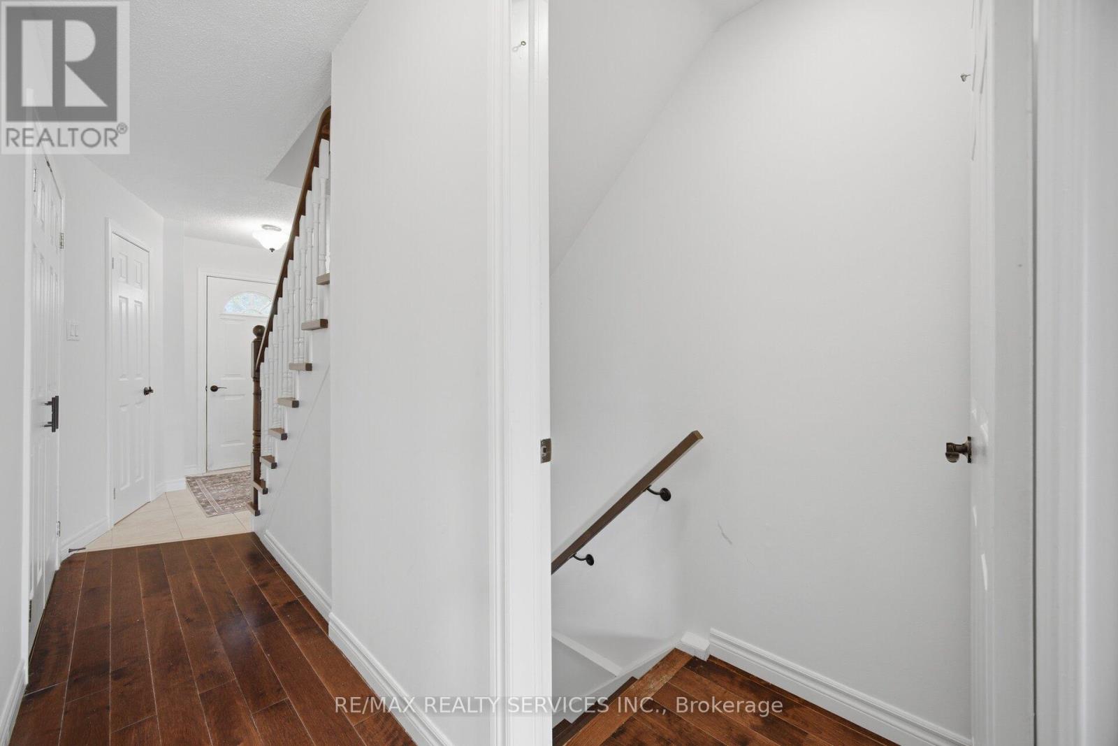 1 - 1 Tara Park Court, Brampton, Ontario  L6V 3E4 - Photo 24 - W13042366