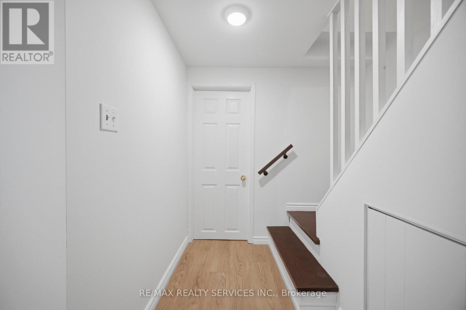 1 - 1 Tara Park Court, Brampton, Ontario  L6V 3E4 - Photo 25 - W13042366