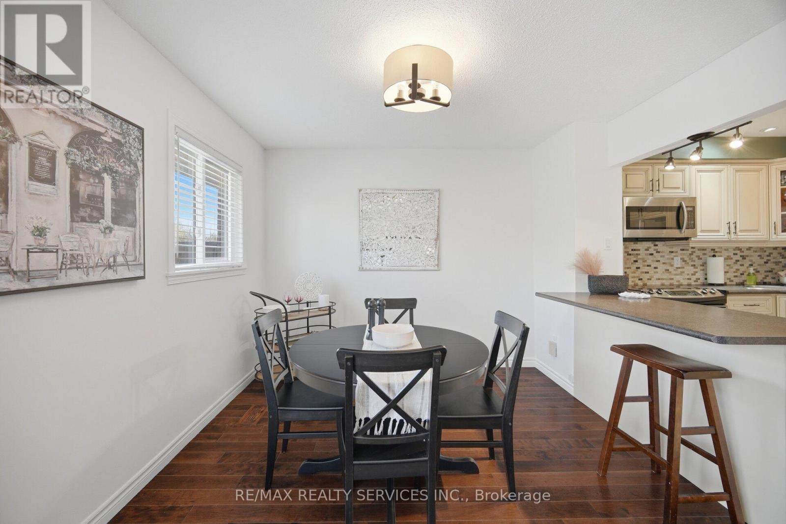 1 - 1 Tara Park Court, Brampton, Ontario  L6V 3E4 - Photo 9 - W13042366