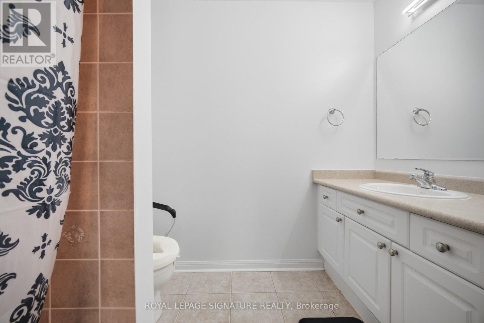 12 Tawnie Crescent, Brampton, Ontario  L6X 0L3 - Photo 34 - W13042370