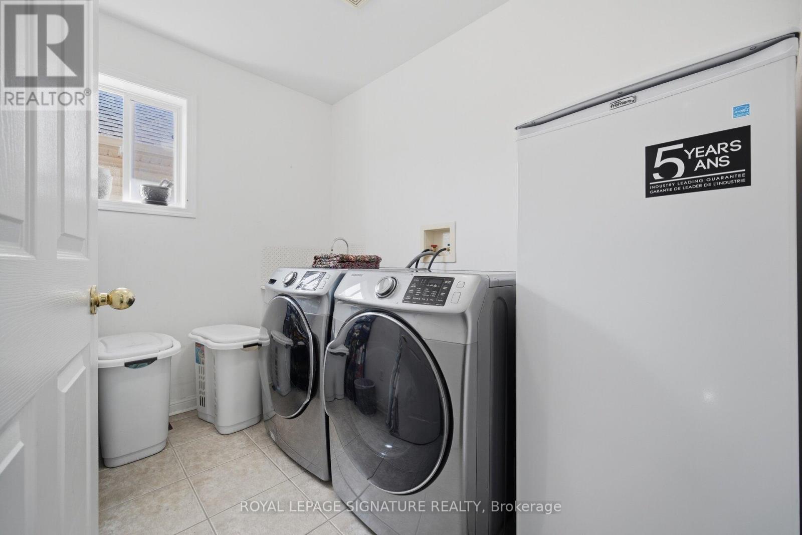 12 Tawnie Crescent, Brampton, Ontario  L6X 0L3 - Photo 35 - W13042370