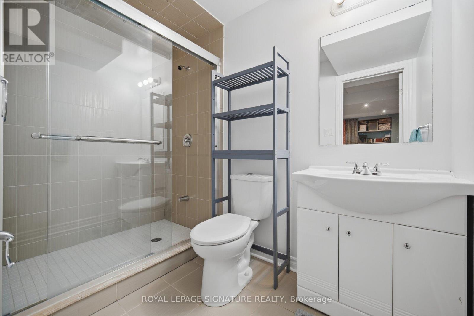 12 Tawnie Crescent, Brampton, Ontario  L6X 0L3 - Photo 45 - W13042370