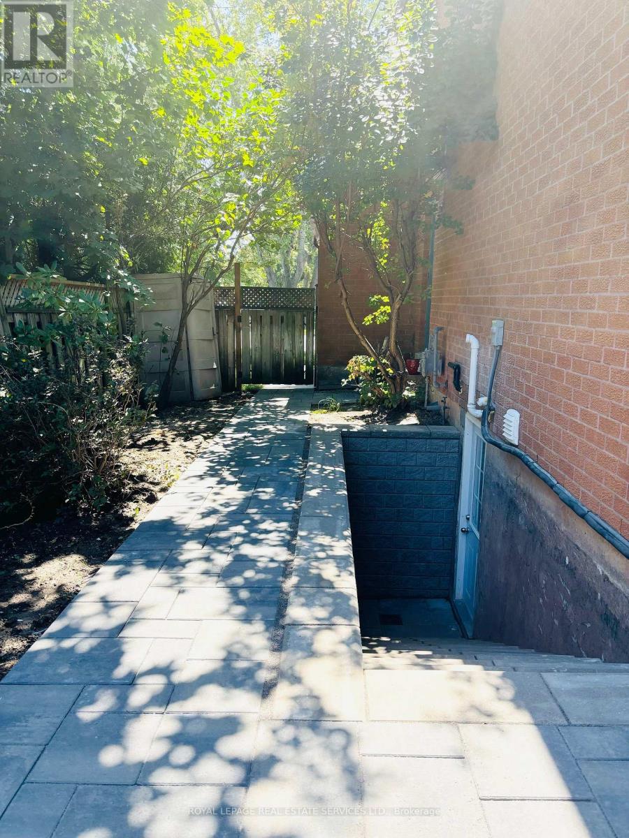 Lower Level - 1397 Heritage Way, Oakville, Ontario  L6M 3C2 - Photo 12 - W13042388