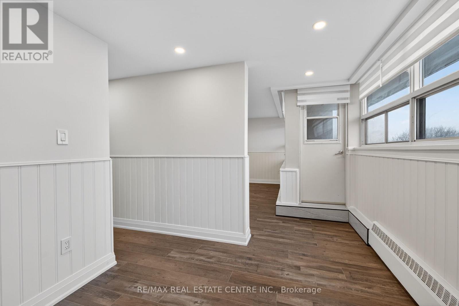 702 - 212 Kerr Street, Oakville, Ontario  L6K 3B1 - Photo 15 - W13042404