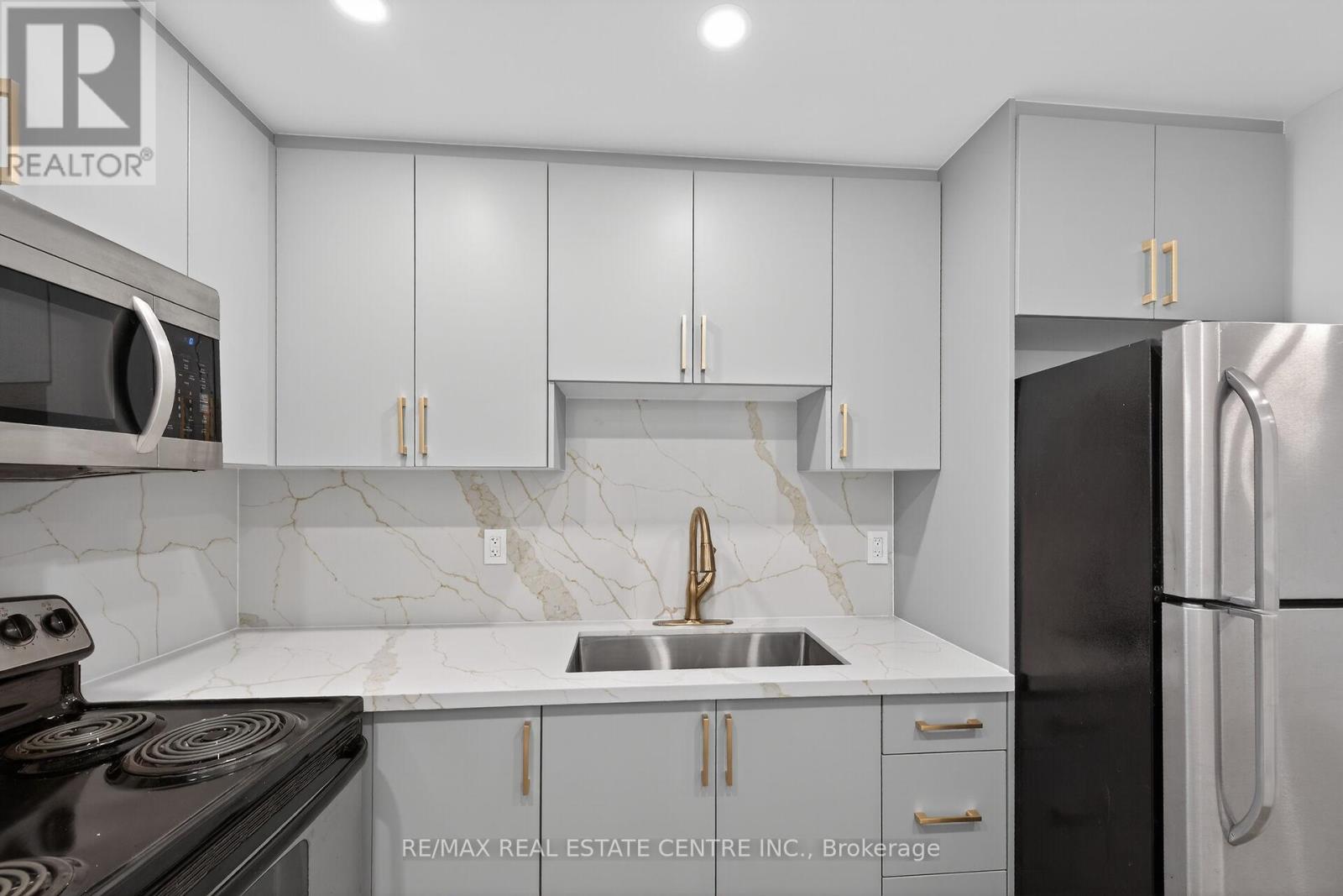 702 - 212 Kerr Street, Oakville, Ontario  L6K 3B1 - Photo 17 - W13042404