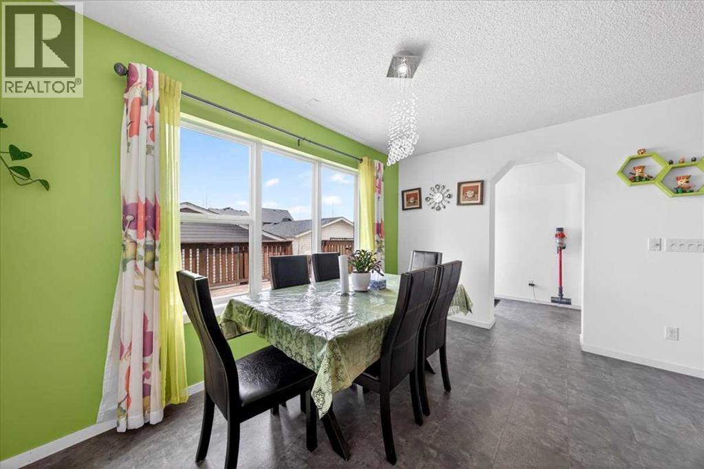 244 Silverado Range View SW, Calgary, Alberta  T2X 0C8 - Photo 9 - A2304525