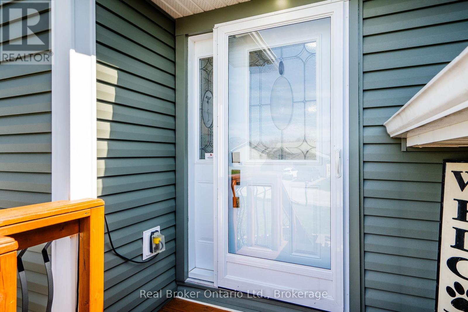 44 Byrnes Crescent, Penetanguishene, Ontario  L9M 1V9 - Photo 4 - S12819594