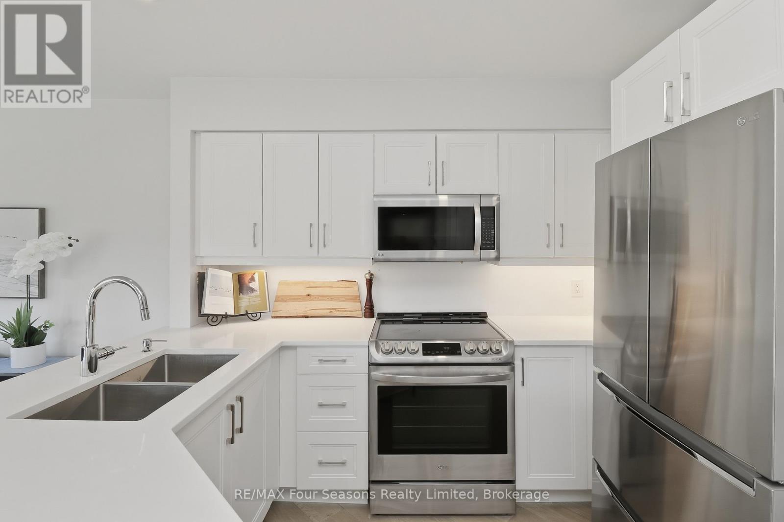 835 Suncrest Circle, Collingwood, Ontario  L9Y 5C7 - Photo 17 - S13041774