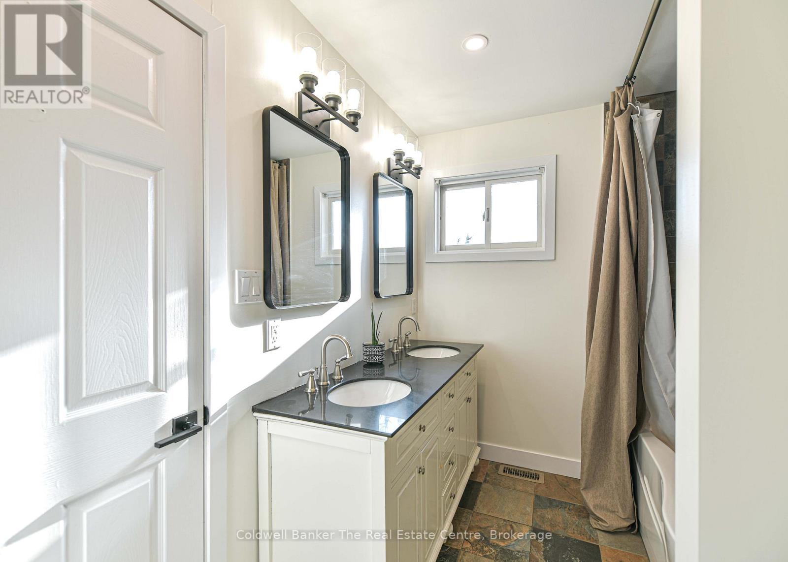 355 Louise Street, Gravenhurst, Ontario  P1P 1E1 - Photo 17 - X13040482