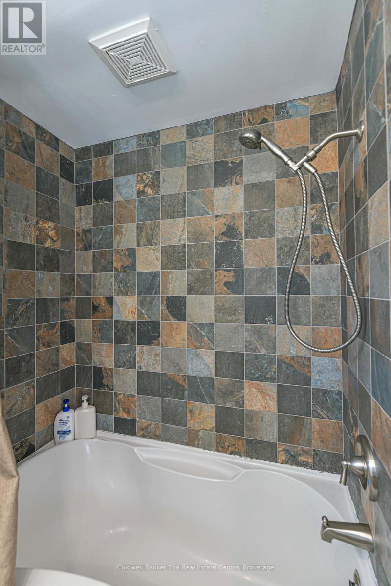 355 Louise Street, Gravenhurst, Ontario  P1P 1E1 - Photo 18 - X13040482