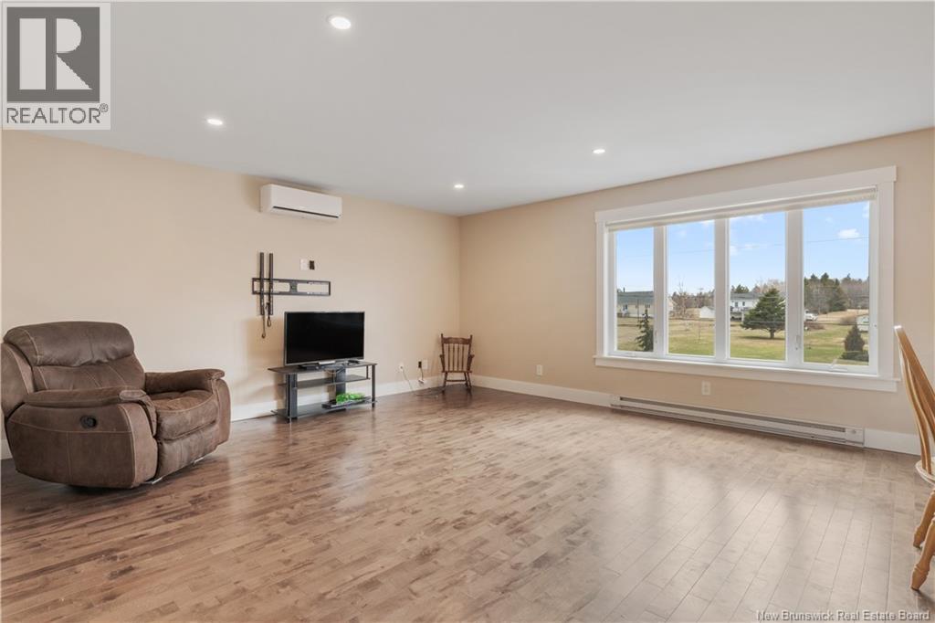 18 Louis-Bourg Road, Bouctouche, New Brunswick  E4S 3N7 - Photo 31 - NB136485