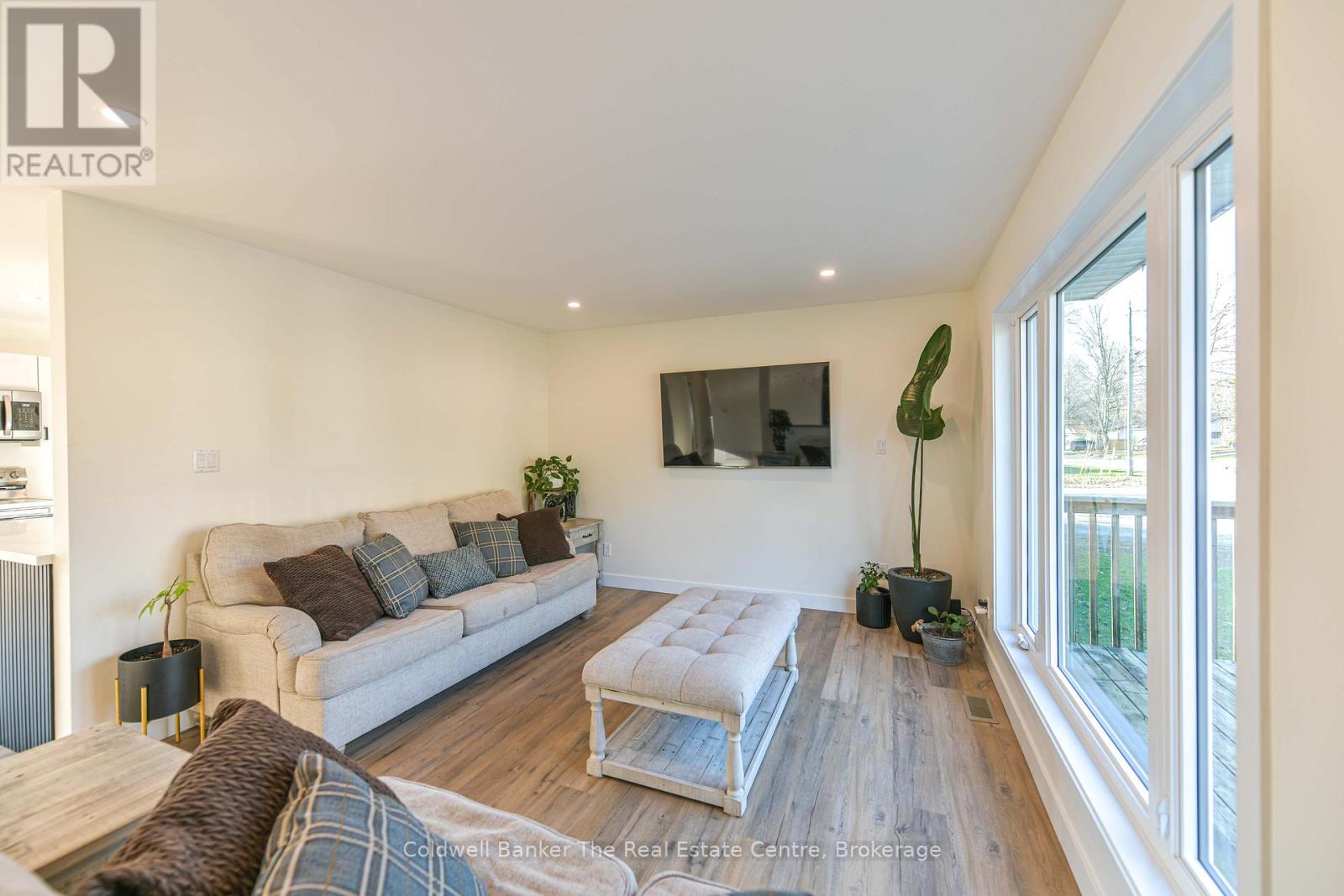 355 Louise Street, Gravenhurst, Ontario  P1P 1E1 - Photo 4 - X13040482