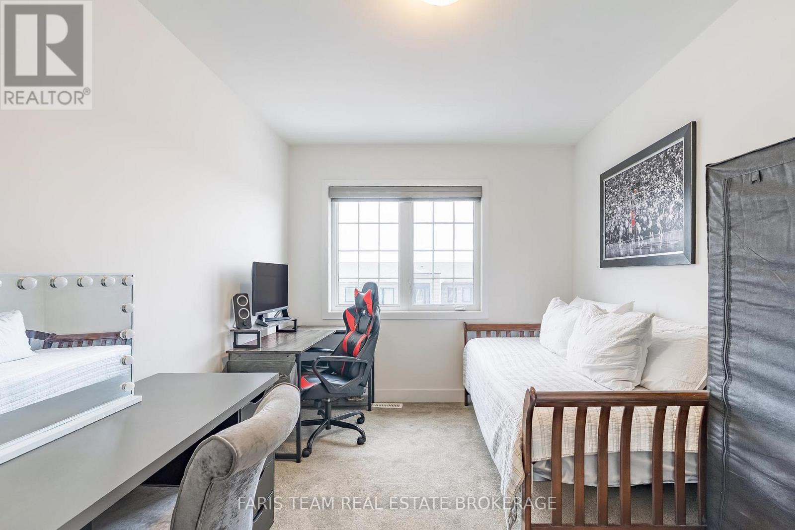 34 Hay Lane, Barrie, Ontario  L9J 0V5 - Photo 17 - S12903670