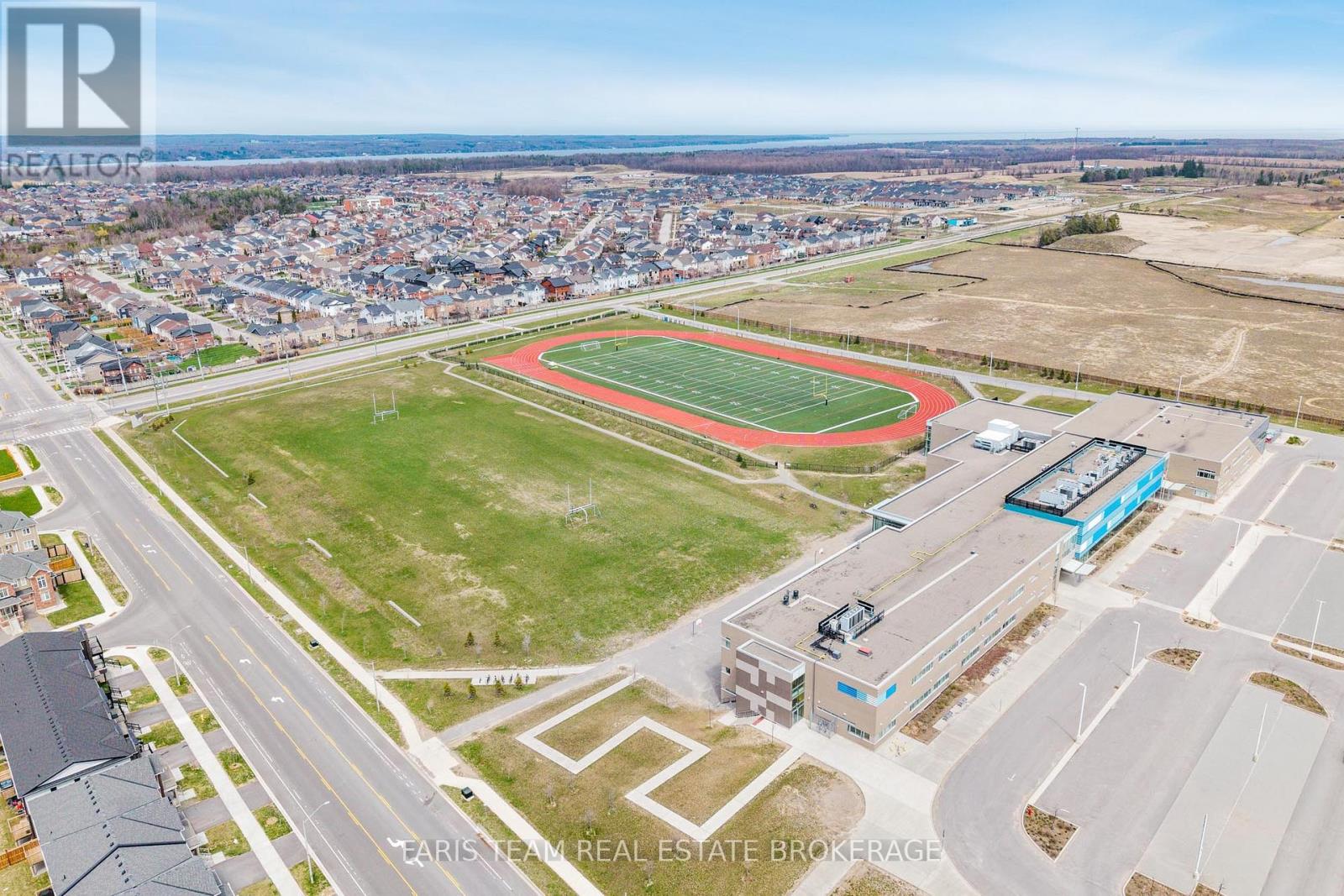 34 Hay Lane, Barrie, Ontario  L9J 0V5 - Photo 25 - S12903670