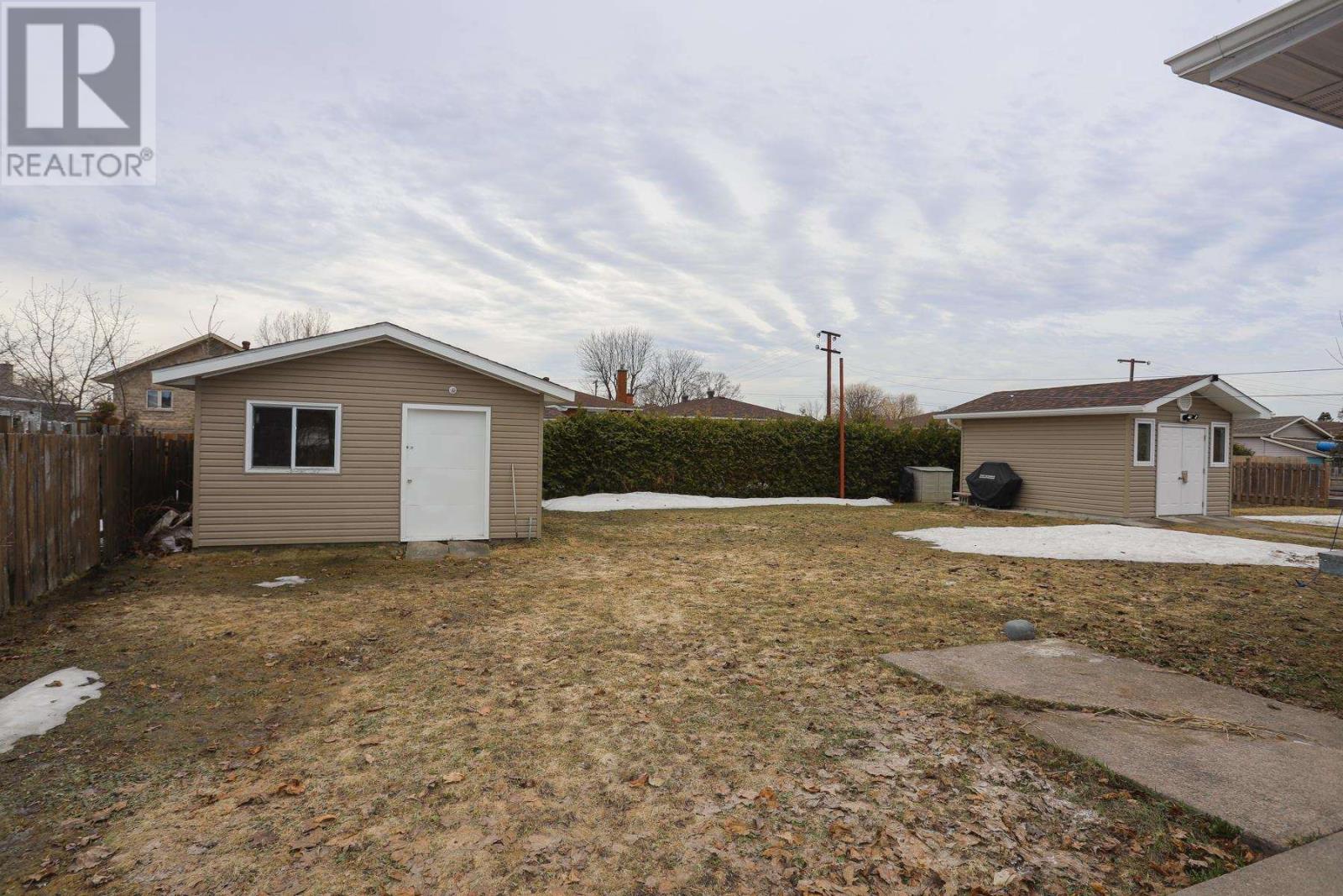 35 Pozzebon Cres, Sault Ste. Marie, Ontario  P6C 6A7 - Photo 41 - SM260759