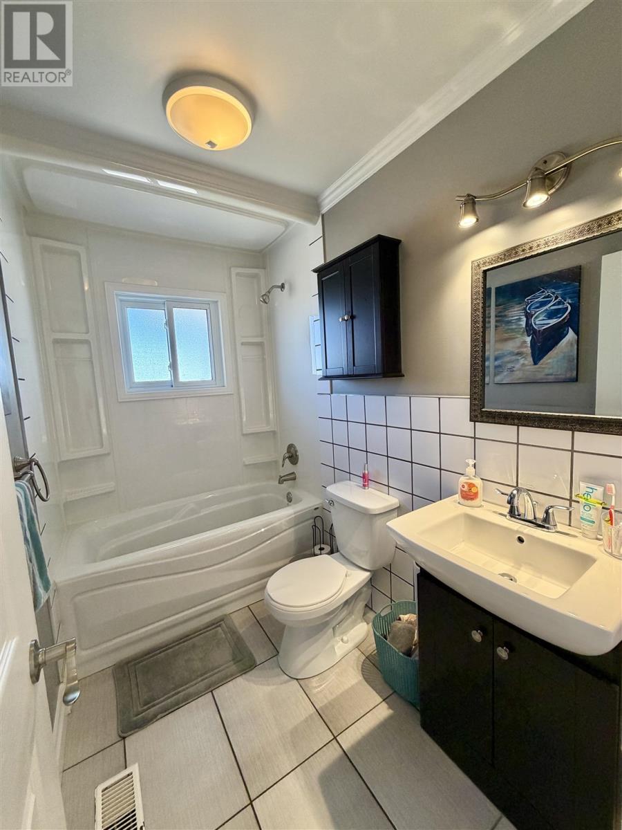 97 Hutchison Ave, Elliot Lake, Ontario  P5A 1W9 - Photo 20 - SM260769