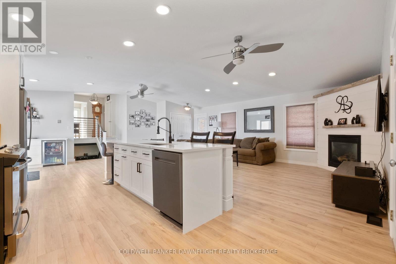 35176 Coursey Line, Lucan Biddulph, Ontario  N0M 2J0 - Photo 4 - X12997600