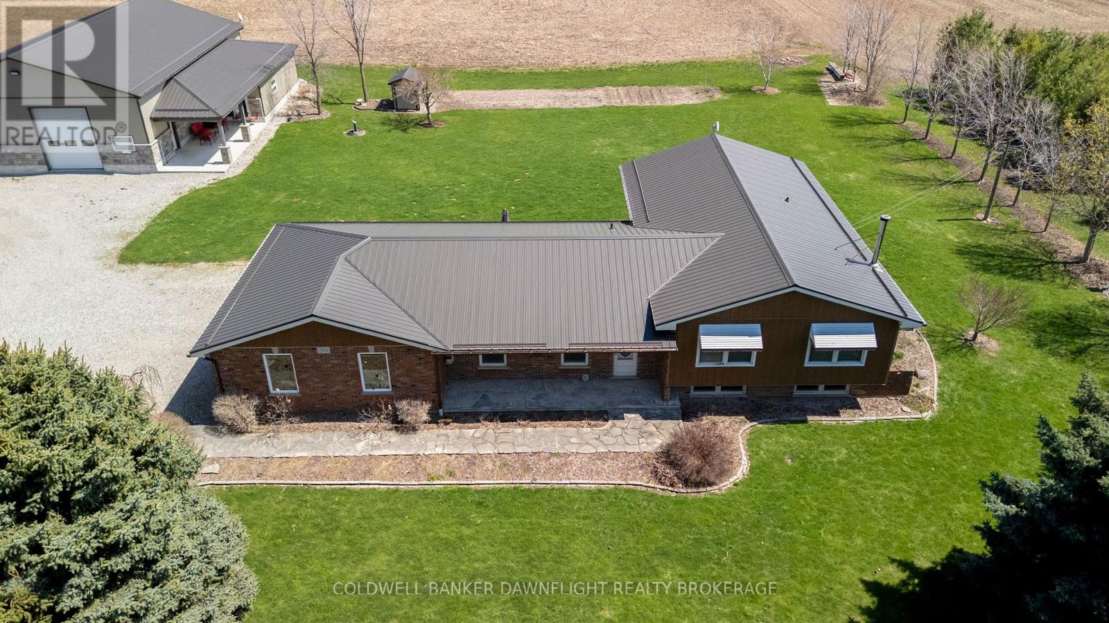 35176 Coursey Line, Lucan Biddulph, Ontario  N0M 2J0 - Photo 3 - X12997600