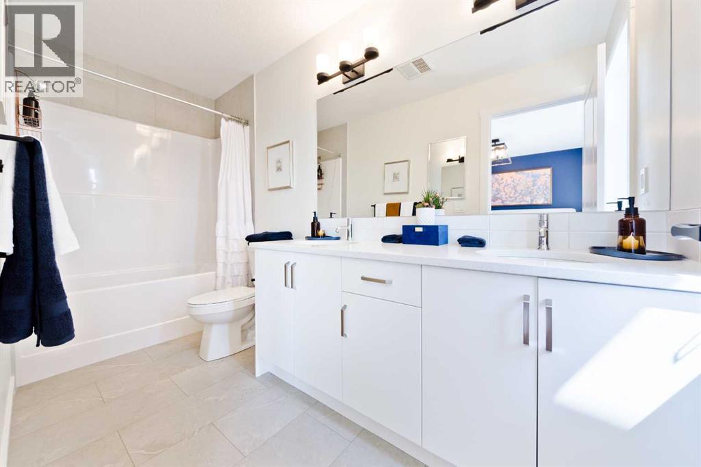 261 Bighorn Avenue Sw, Calgary, Alberta  T2Y 0Z8 - Photo 12 - A2303521