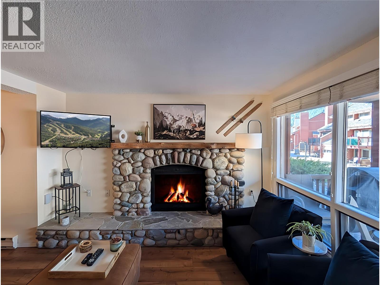 2030 Panorama Drive Unit# 806, Panorama Mountain, British Columbia  V0A 1T0 - Photo 9 - 10384683