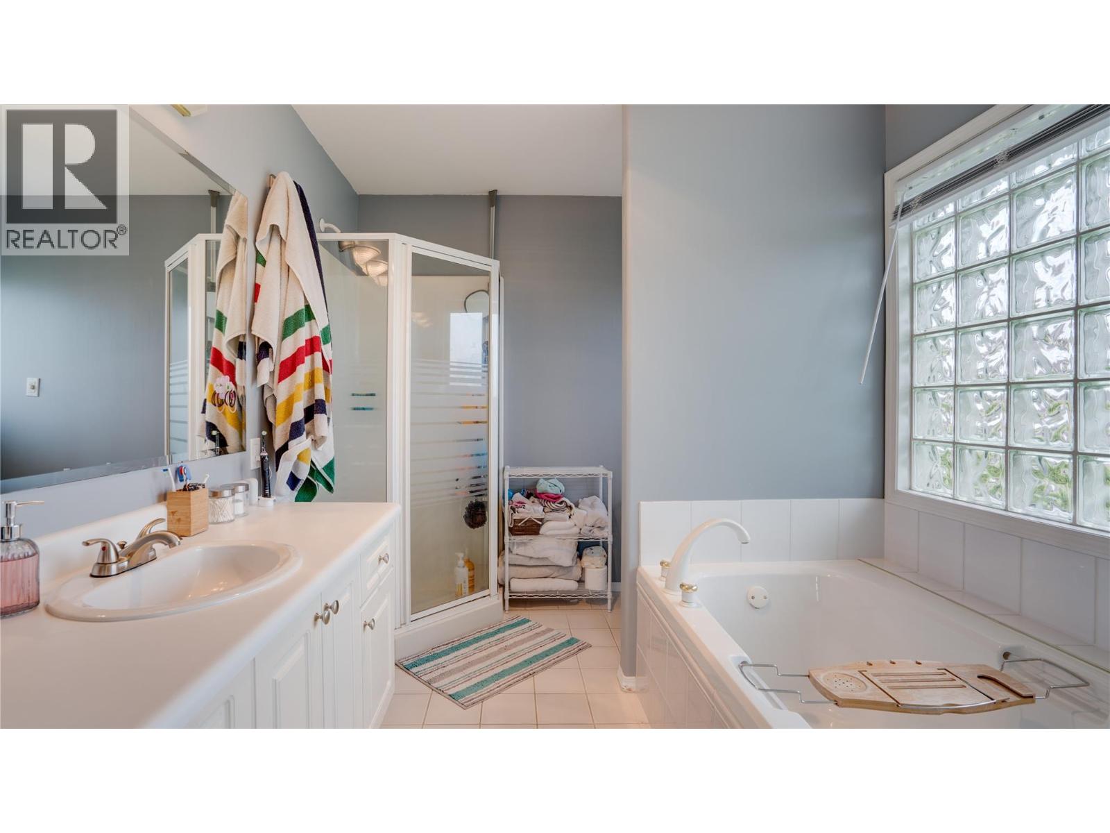 709 Cavalier Court, Vernon, British Columbia  V1T 9M6 - Photo 27 - 10384062