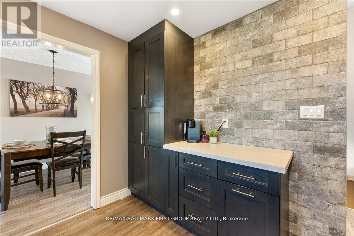 398 Dean Avenue, Oshawa, Ontario  L1H 3E2 - Photo 10 - E13042502