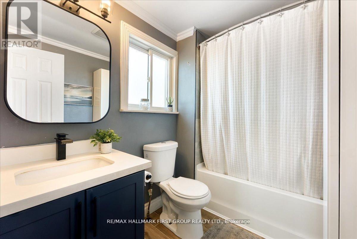 398 Dean Avenue, Oshawa, Ontario  L1H 3E2 - Photo 13 - E13042502