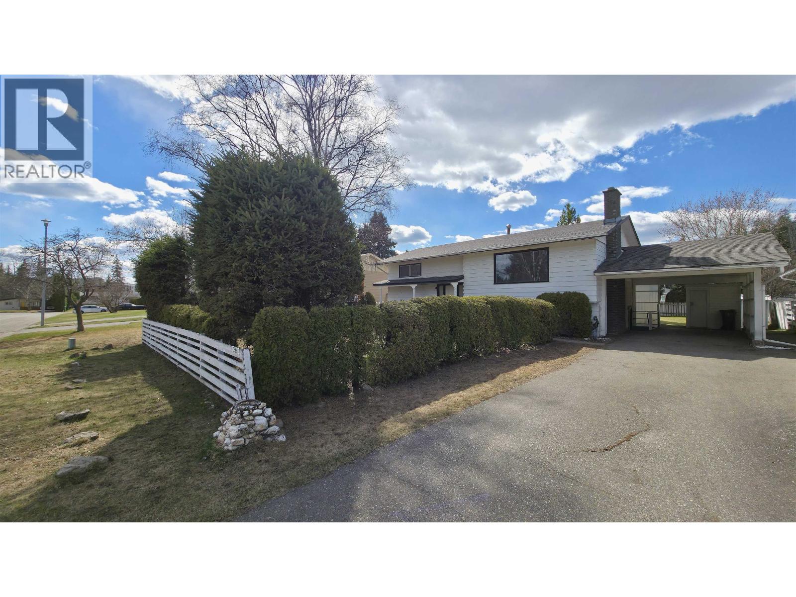 2583 Borden Crescent, Prince George, British Columbia  V2L 2X4 - Photo 2 - R3115614