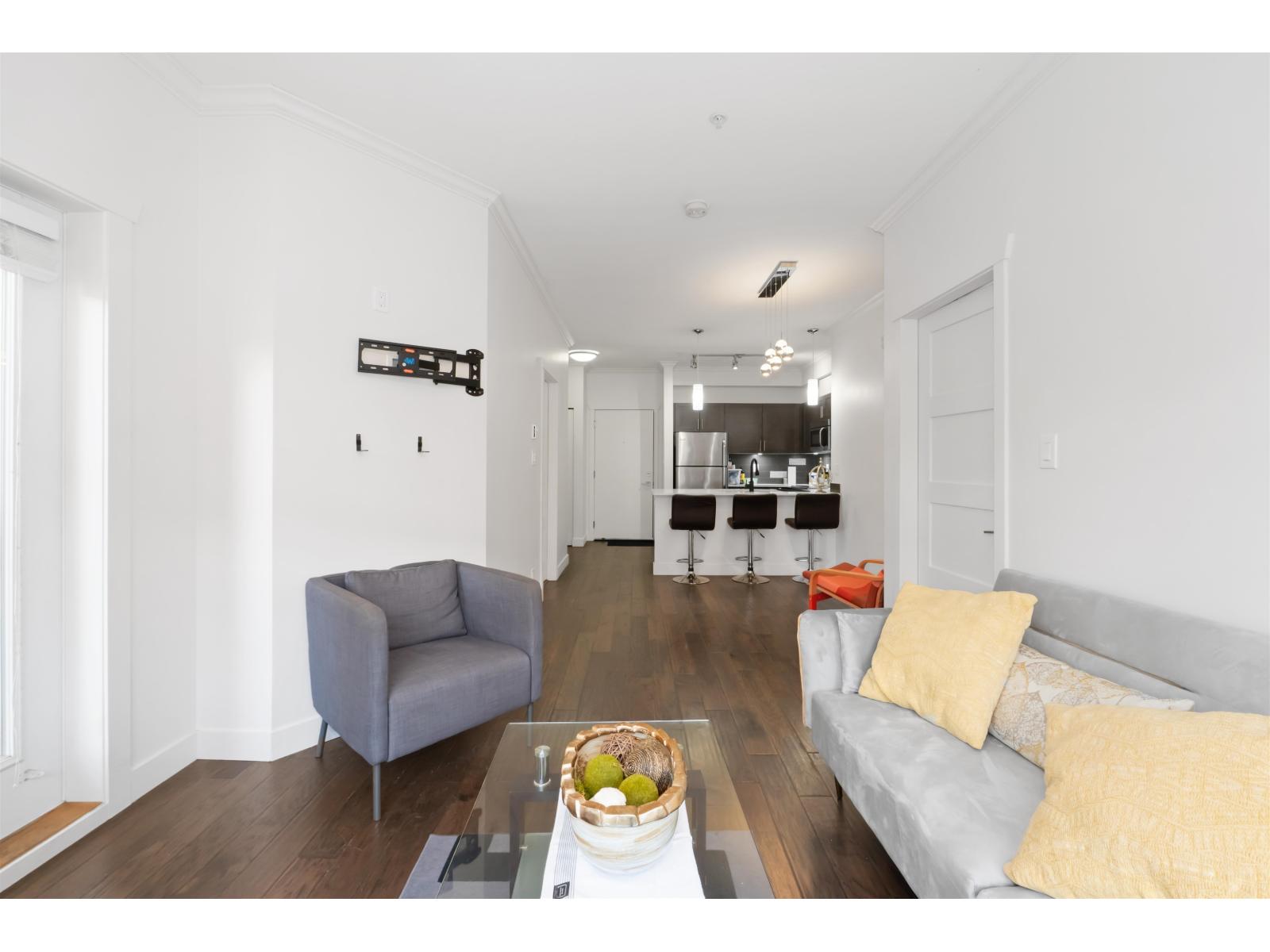 111 13468 King George Boulevard, Surrey, British Columbia  V3T 0B5 - Photo 11 - R3110073