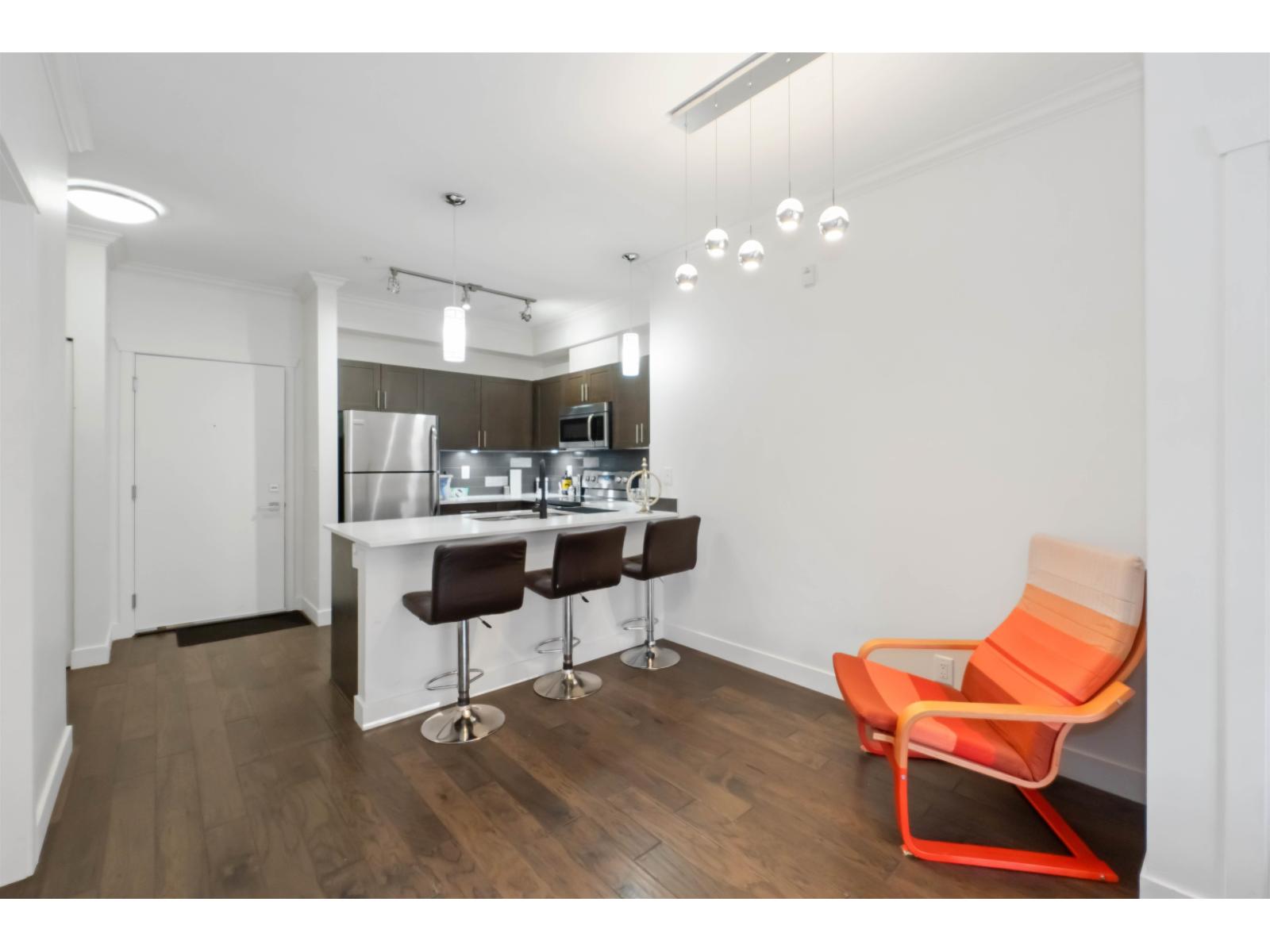 111 13468 King George Boulevard, Surrey, British Columbia  V3T 0B5 - Photo 10 - R3110073