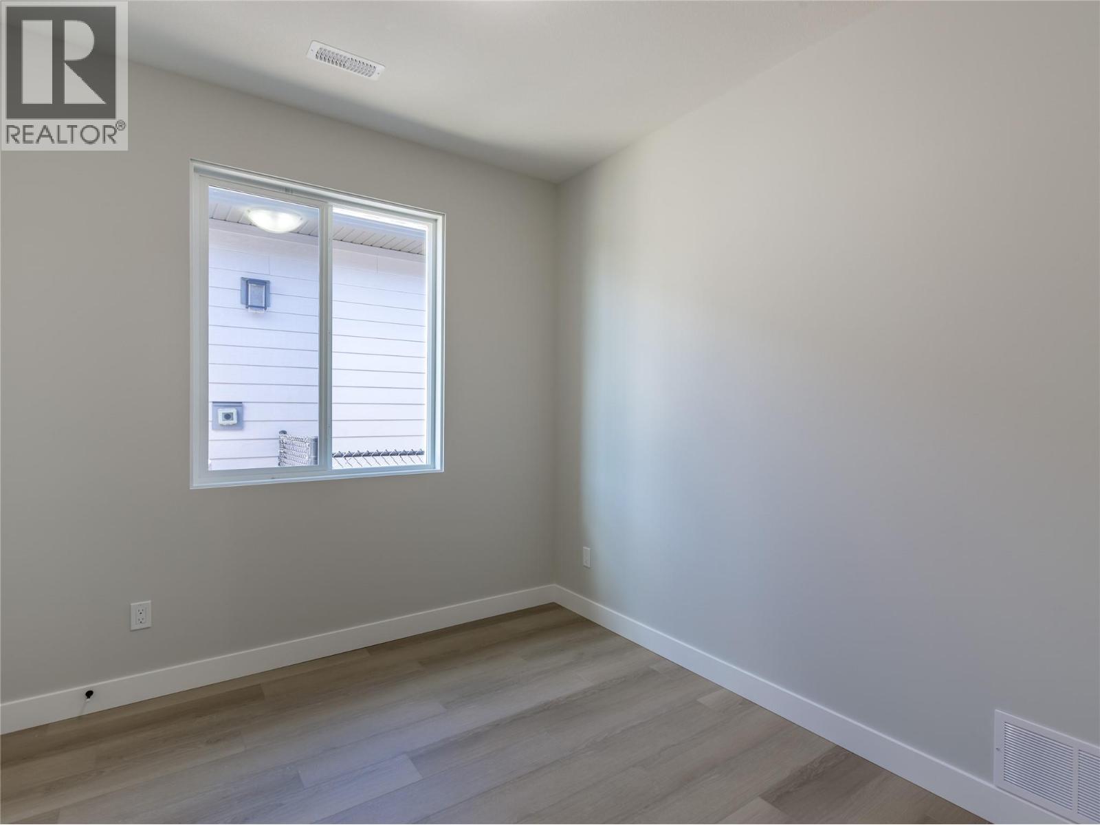 602 Nighthawk Avenue, Vernon, British Columbia  V1H 2A1 - Photo 35 - 10384637