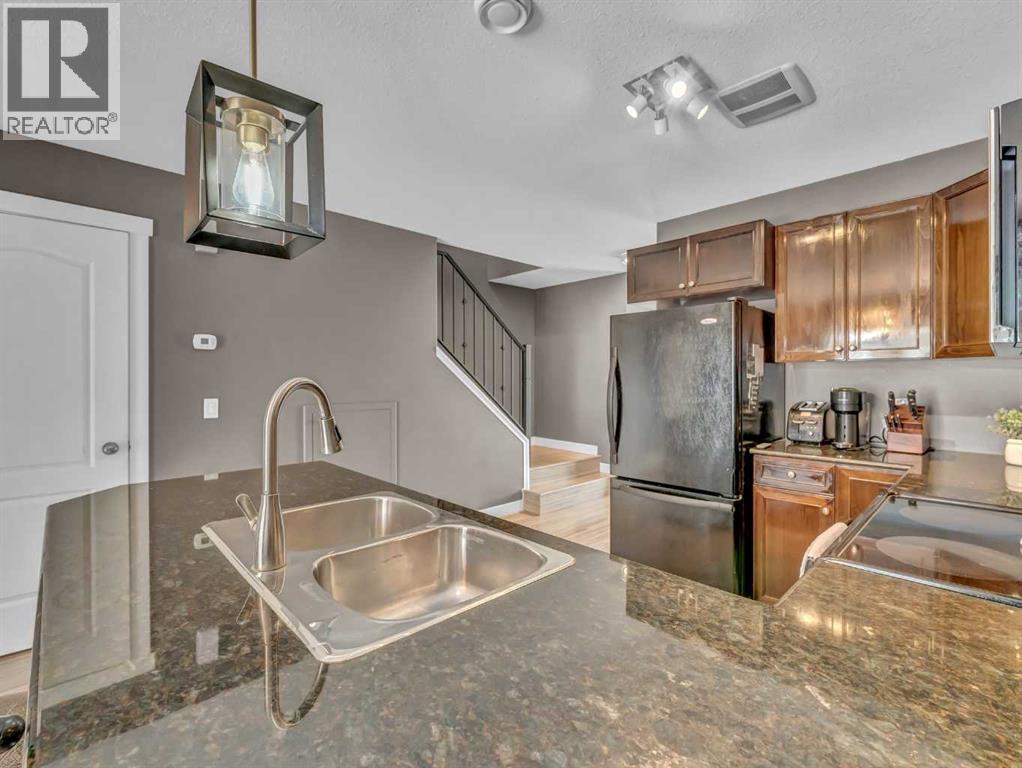 368 Northlands Pointe Ne, Medicine Hat, Alberta  T1C 0C4 - Photo 10 - A2304792