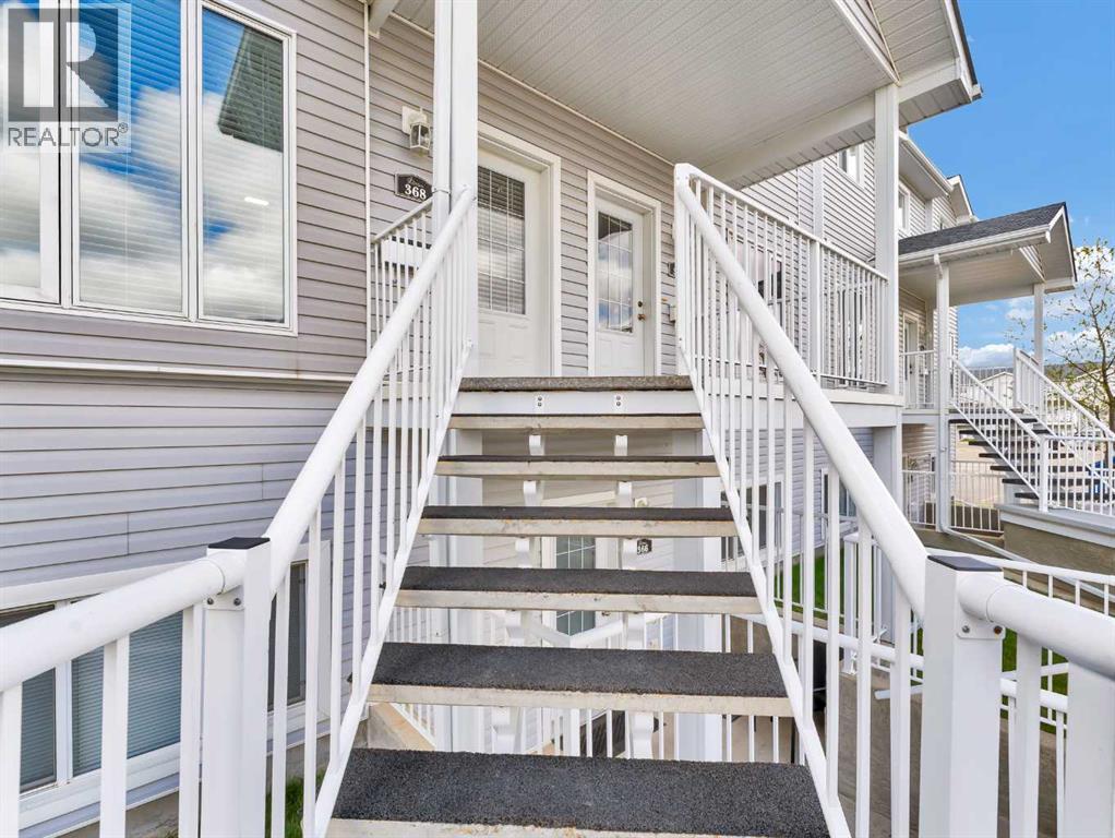 368 Northlands Pointe Ne, Medicine Hat, Alberta  T1C 0C4 - Photo 3 - A2304792