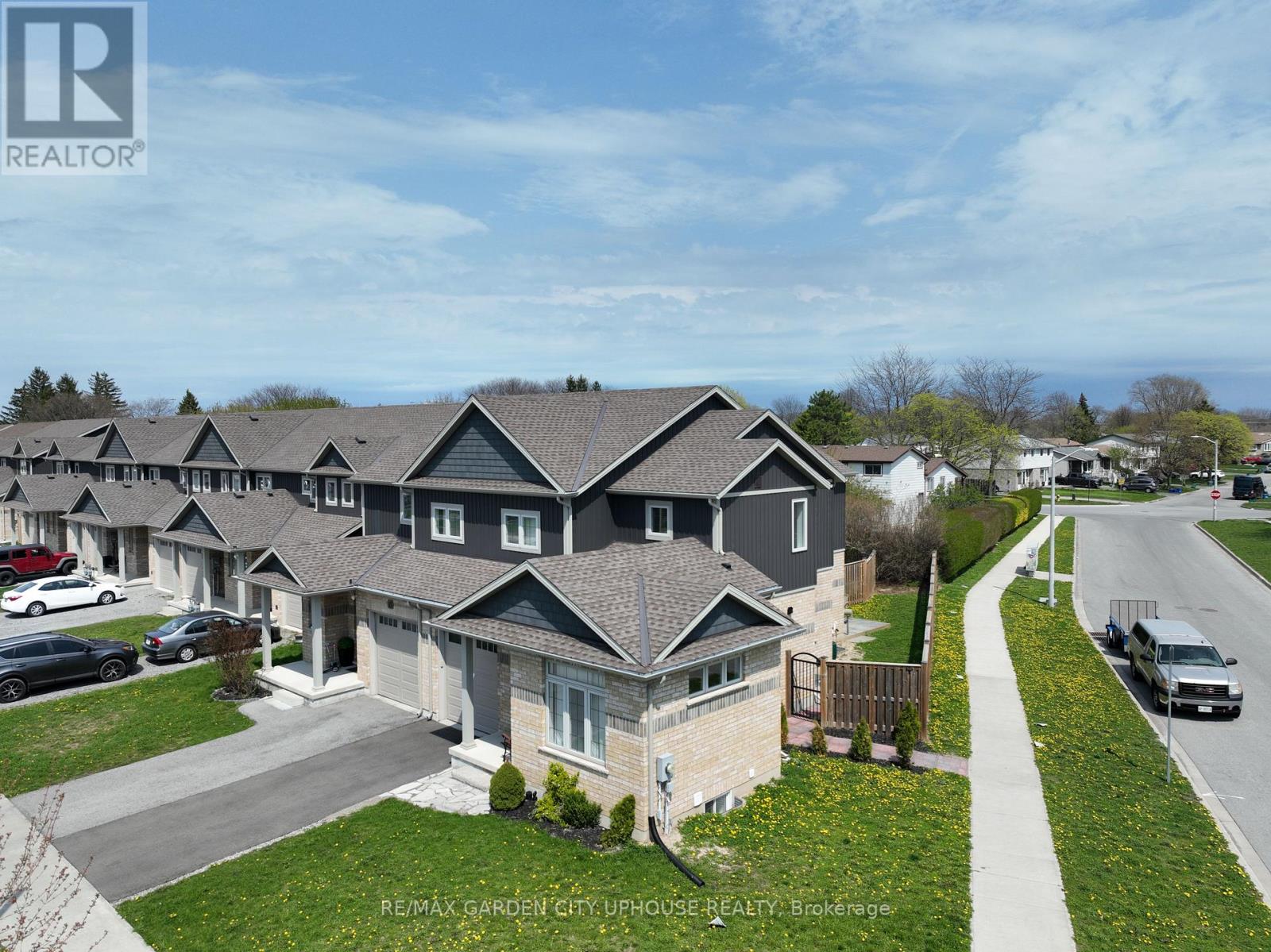 LOWER - 11 MANHATTAN COURT, St. Catharines, Ontario