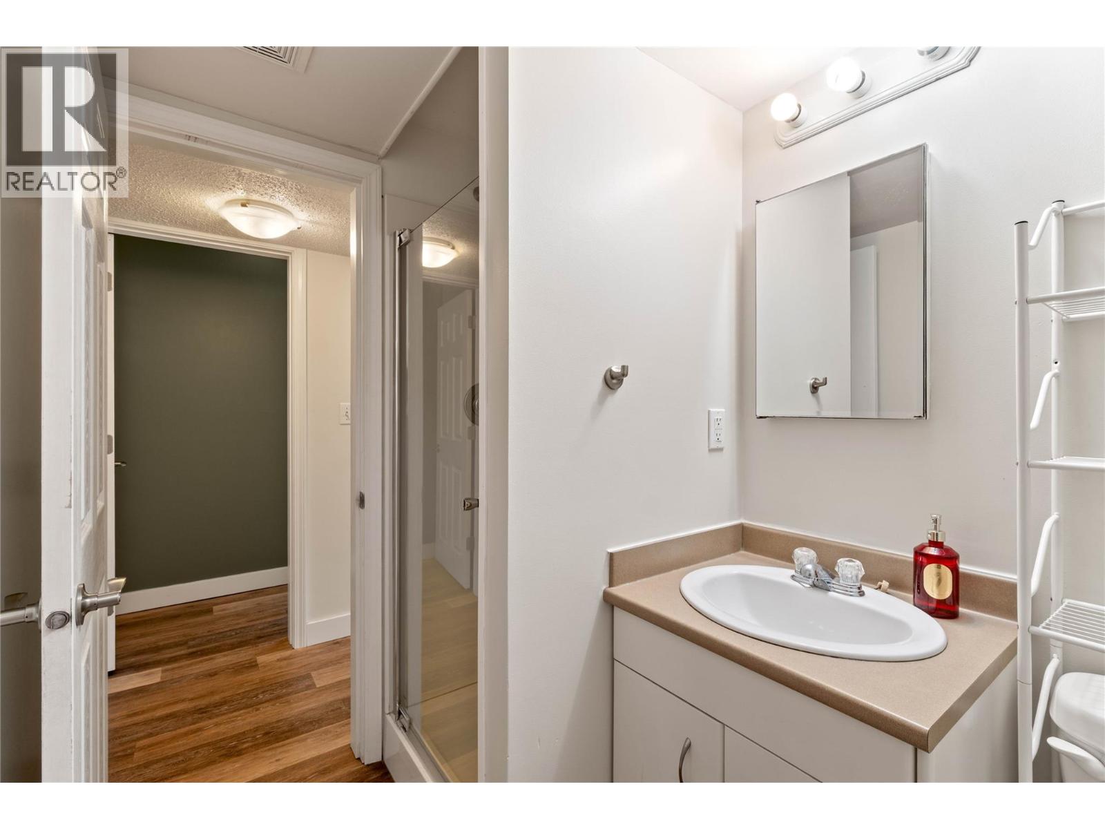 890 Gleneagles Drive, Kamloops, British Columbia  V2E 1K3 - Photo 36 - 10384800