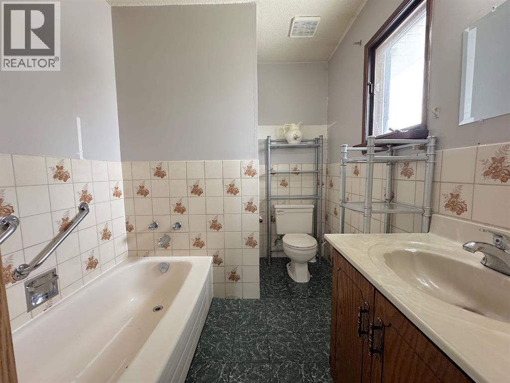 167 1 Street S, Edberg, Alberta  T0B 0J0 - Photo 21 - A2243189