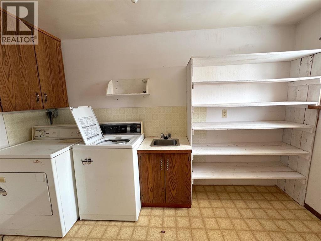 167 1 Street S, Edberg, Alberta  T0B 0J0 - Photo 12 - A2243189