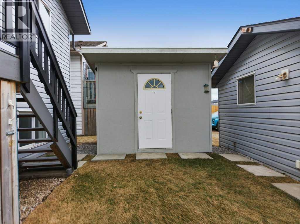 32 Hunter Road, Sylvan Lake, Alberta  T4S 2L6 - Photo 36 - A2302914