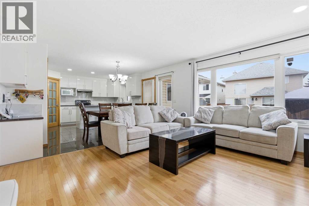 83 Coral Springs Grove Ne, Calgary, Alberta  T3J 3T7 - Photo 12 - A2296100