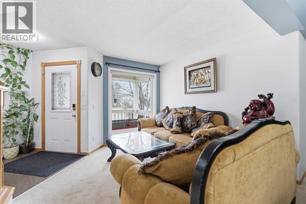 83 Coral Springs Grove Ne, Calgary, Alberta  T3J 3T7 - Photo 4 - A2296100