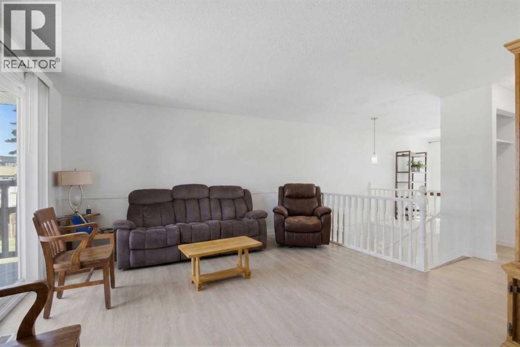 6335 24 Avenue NE, Calgary, Alberta  T1Y 2C5 - Photo 10 - A2301860