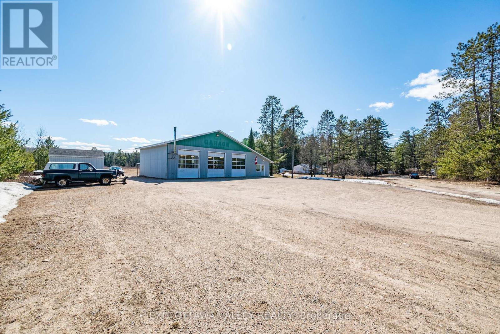 35707 Highway 17 Highway, Laurentian Hills, Ontario  K7S 3G7 - Photo 10 - X13042488