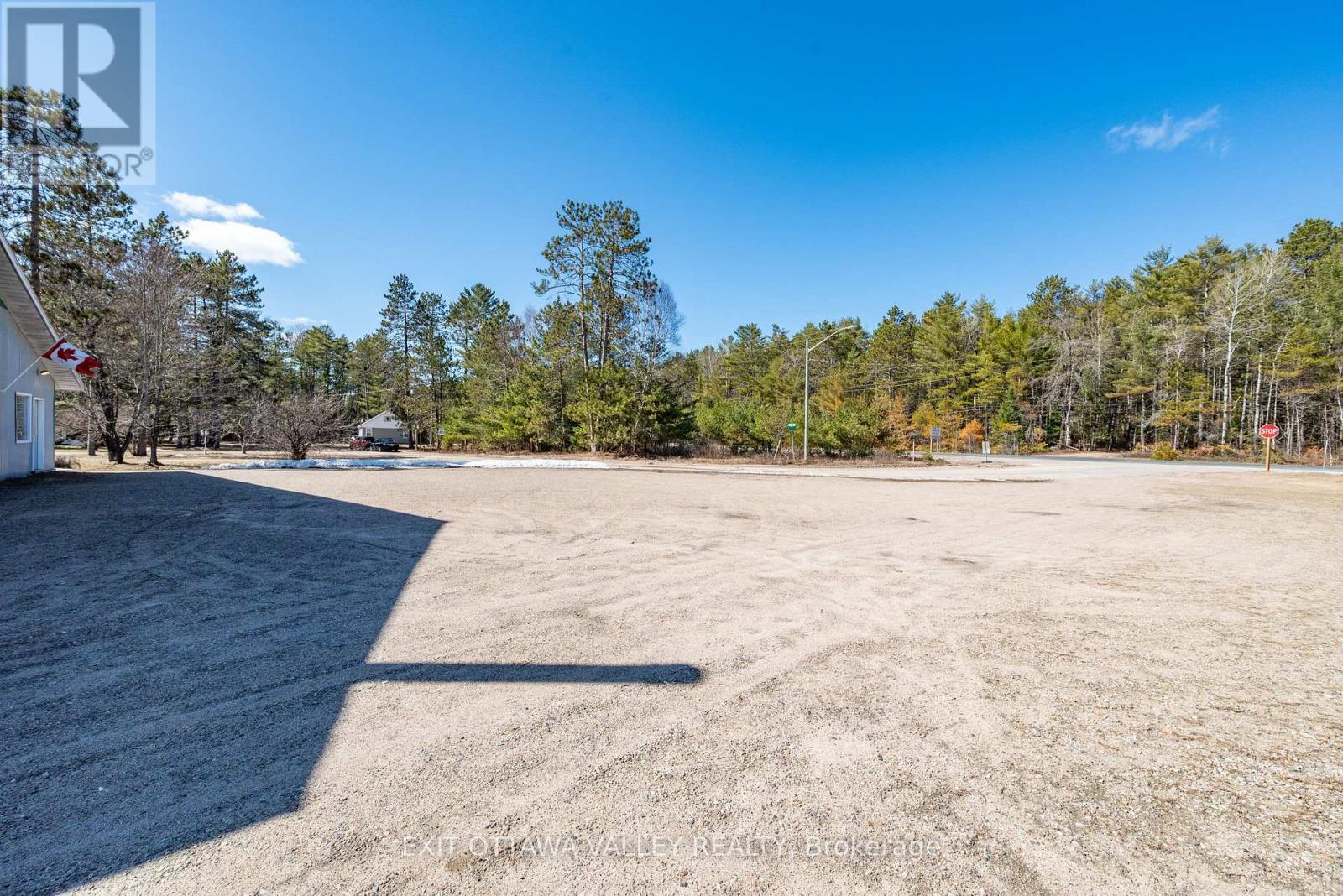 35707 Highway 17 Highway, Laurentian Hills, Ontario  K7S 3G7 - Photo 3 - X13042488