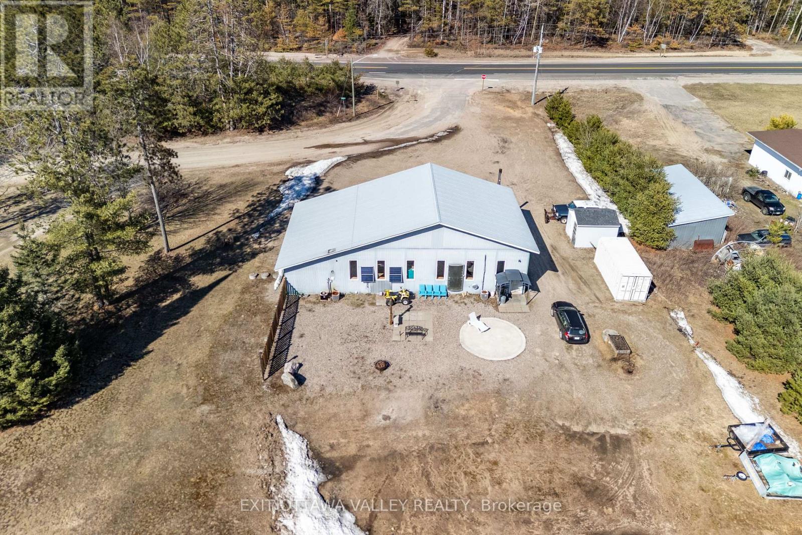 35707 Highway 17 Highway, Laurentian Hills, Ontario  K7S 3G7 - Photo 14 - X13042532