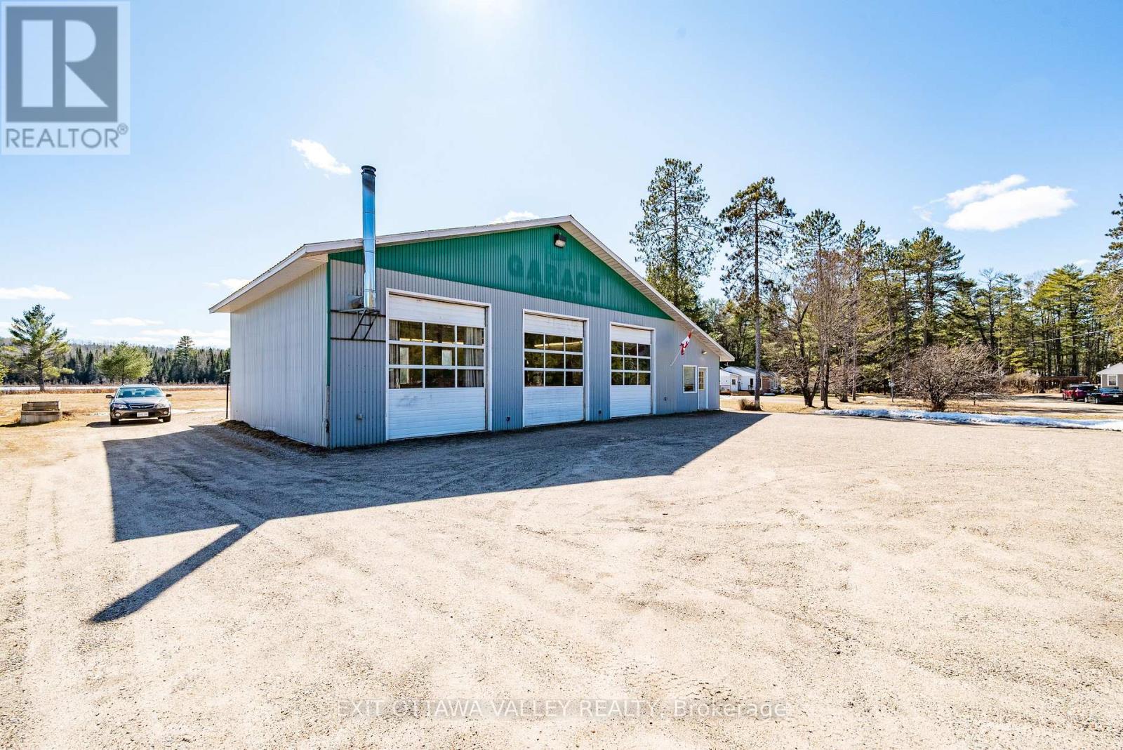 35707 Highway 17 Highway, Laurentian Hills, Ontario  K7S 3G7 - Photo 3 - X13042532