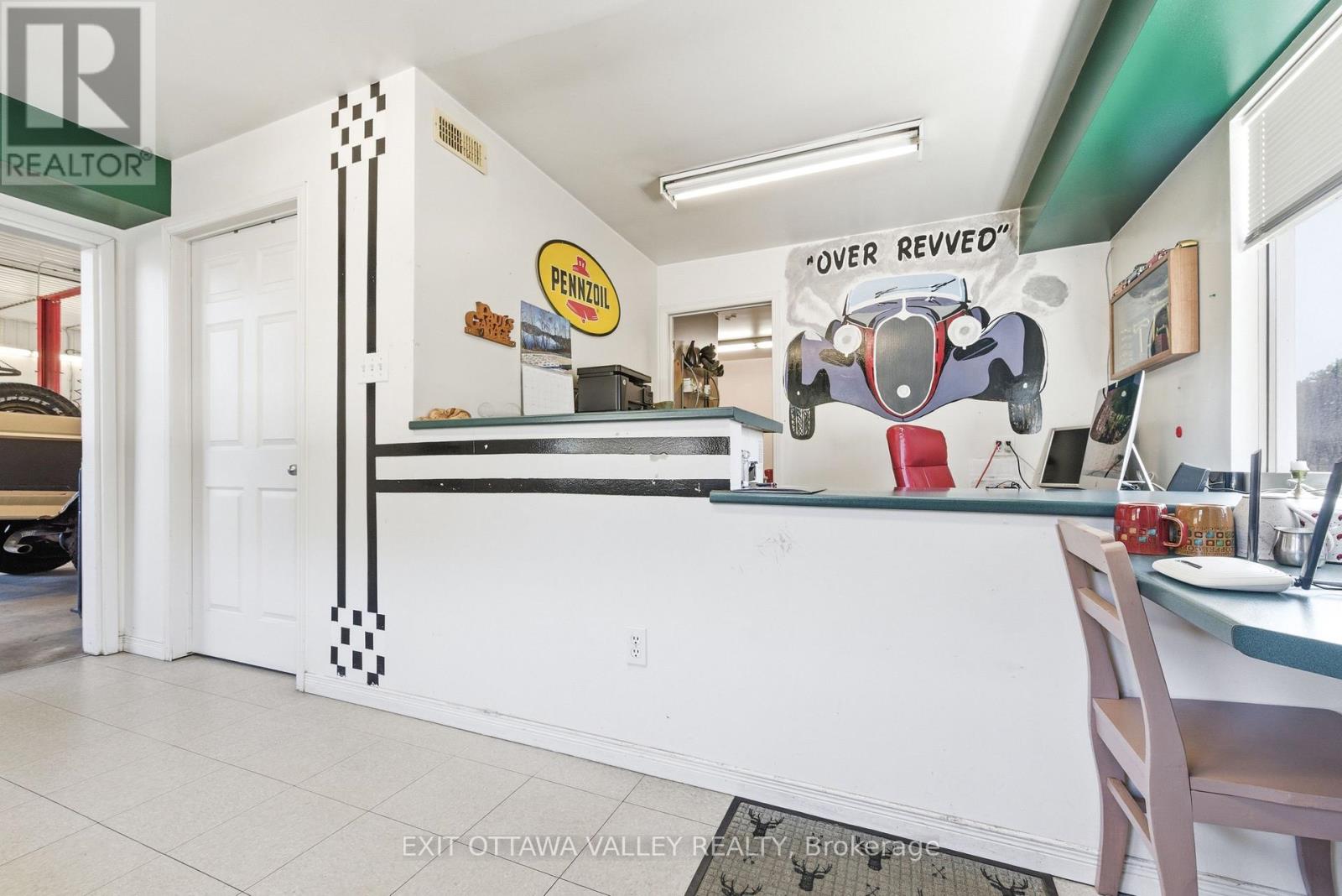 35707 Highway 17 Highway, Laurentian Hills, Ontario  K7S 3G7 - Photo 33 - X13042532