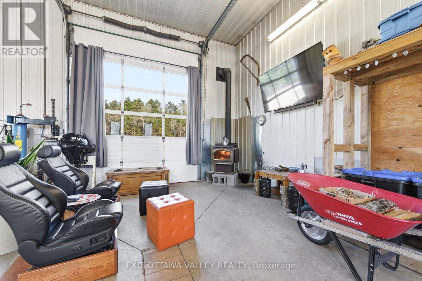 35707 Highway 17 Highway, Laurentian Hills, Ontario  K7S 3G7 - Photo 36 - X13042532