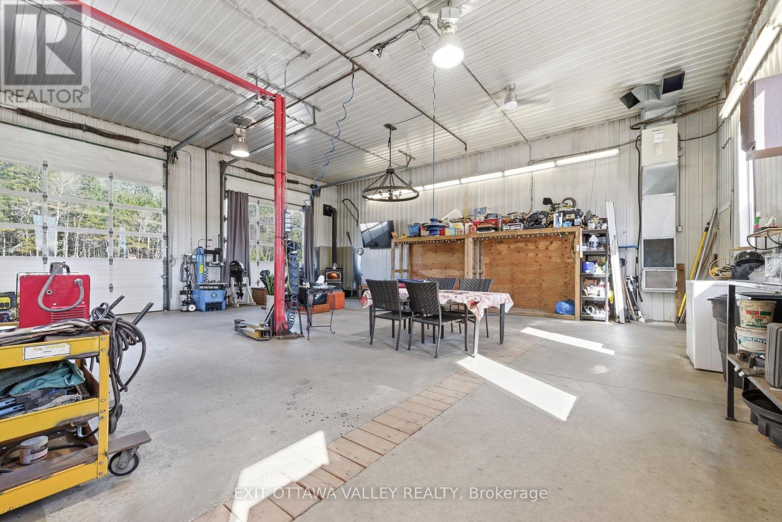 35707 Highway 17 Highway, Laurentian Hills, Ontario  K7S 3G7 - Photo 45 - X13042532