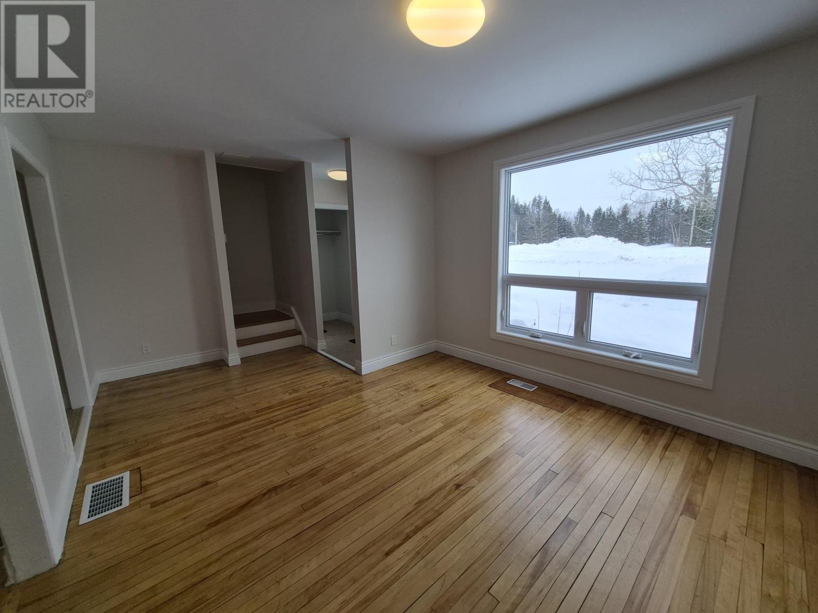 40 Stevens Ave, Marathon, Ontario  P0T 2E0 - Photo 5 - TB2600773